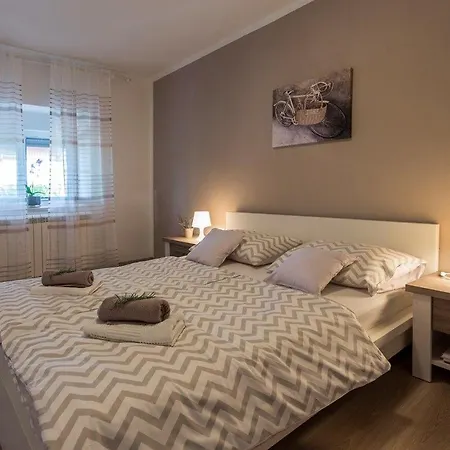 Casa Kujici * Krnica